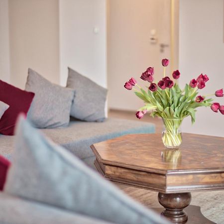 Family Apartment By Tyzenhauz Krakow Exterior photo
